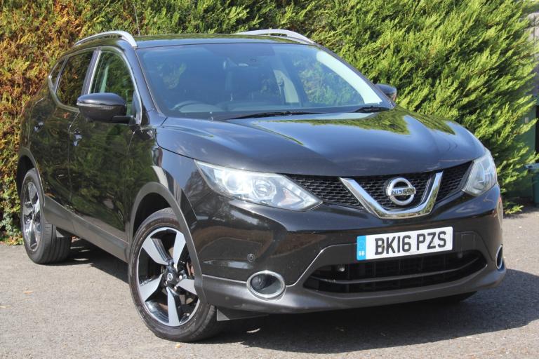 2016 Nissan Qashqai 1.5 dCi N-Connecta  HATCHBACK Diesel Manual