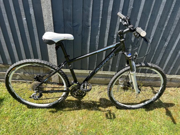 CARRERA kraken adult/boy bike 16 inch frame great condition 