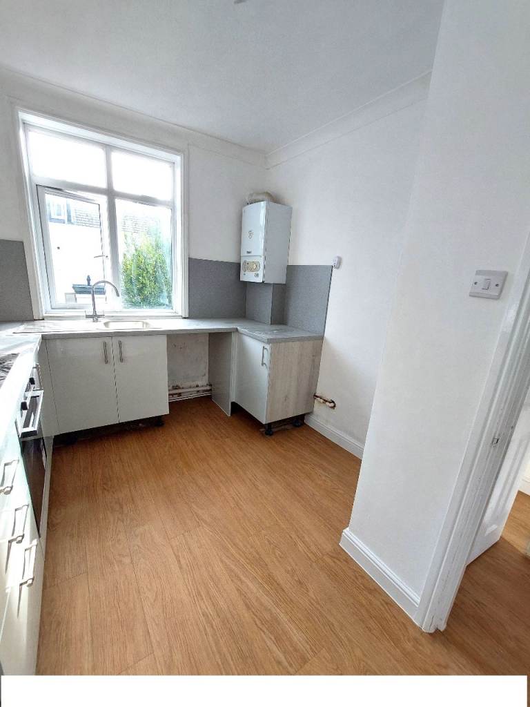Studio Flat, Poets Corner, Hove