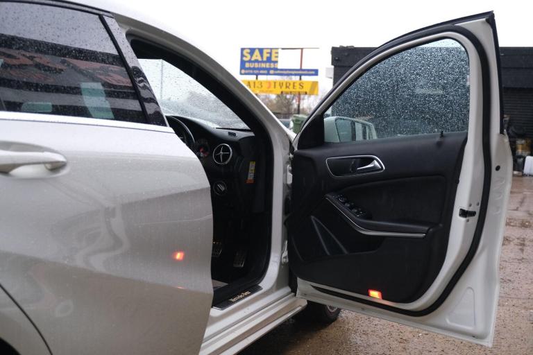  Mercedes-Benz A-Class 1.6 A180 BlueEfficiency Sport Hatchback 5dr Petrol 7G-DCT Euro 6 (s/s) (12...