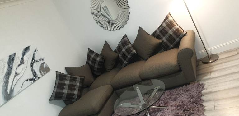 2 bedroom flat prime location G51