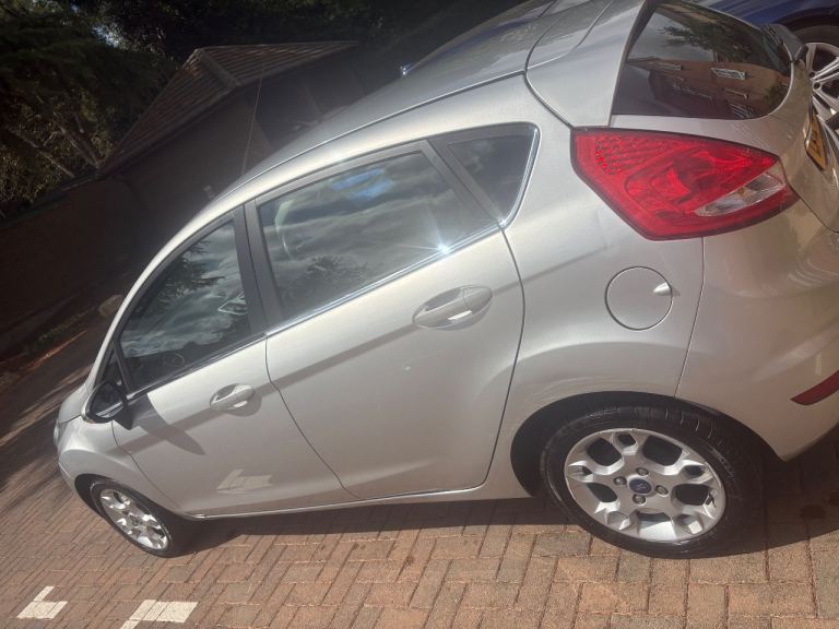 Ford, FIESTA, Hatchback, 2012, Manual, 1242 (cc), 5 doors
