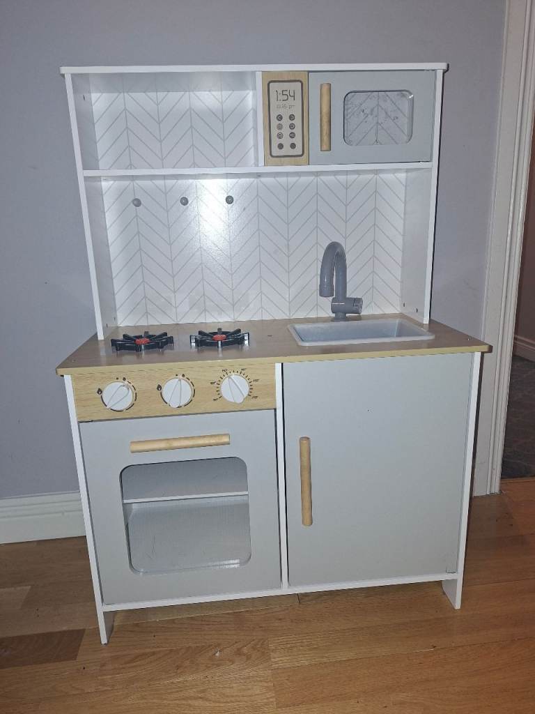 Toy Kitchen