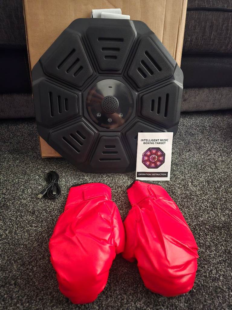 Electronic Wall-Mounted Music Boxing Machine Training Pad with Gloves