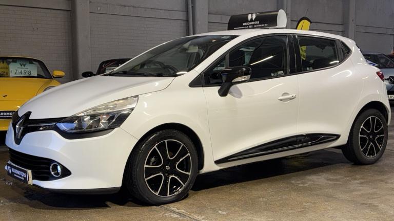 RENAULT CLIO 1.5 Dynamique MediaNav dCi Diesel White 5dr LOWTAX+CRUISE+BELTDONE