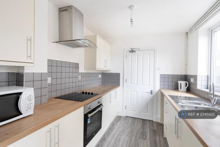 4 bedroom house in Dunkirk Road, Bristol, BS16 (4 bed) (#2745932)