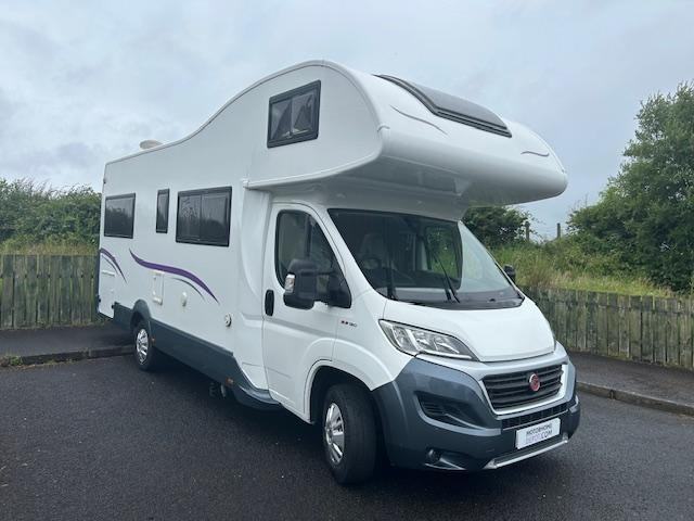 Roller Team 746 - 2019 - 6 Berth - End Lounge