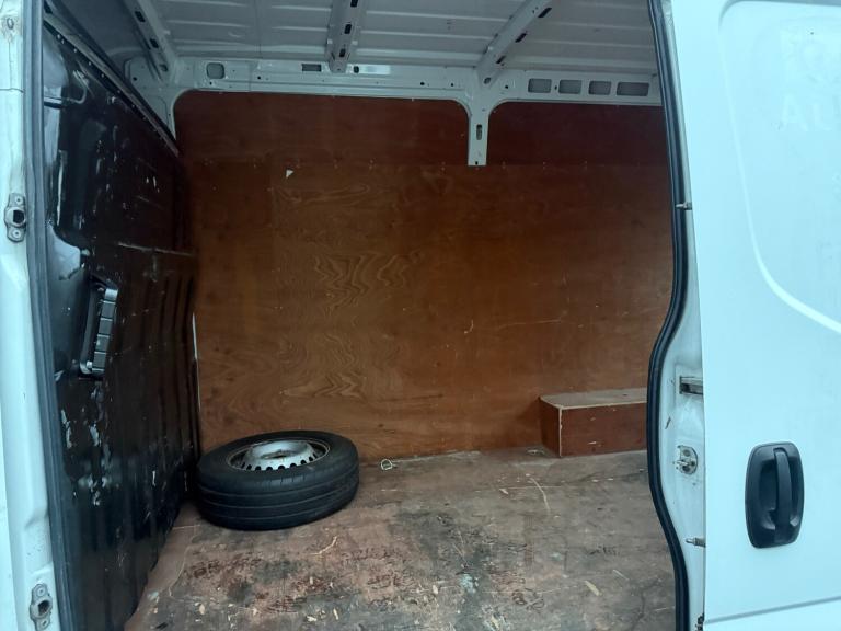 2020 IVECO DAILY 2.3L DIESEL WHITE AUTOMATIC PANEL VAN - 145K - NEW CAMBELT