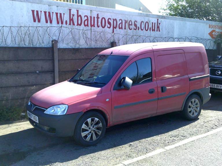 breaking for spares vauxhall combo 2007 1.3 cdti