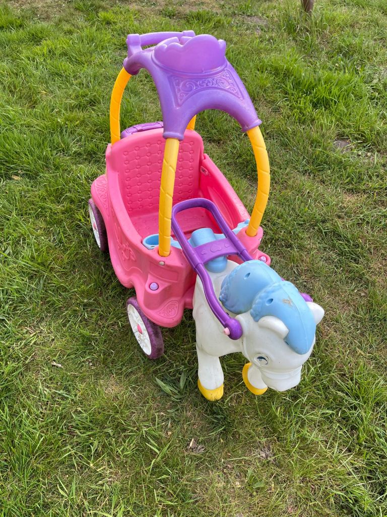 Little Tikes Princess Horse & Carriage