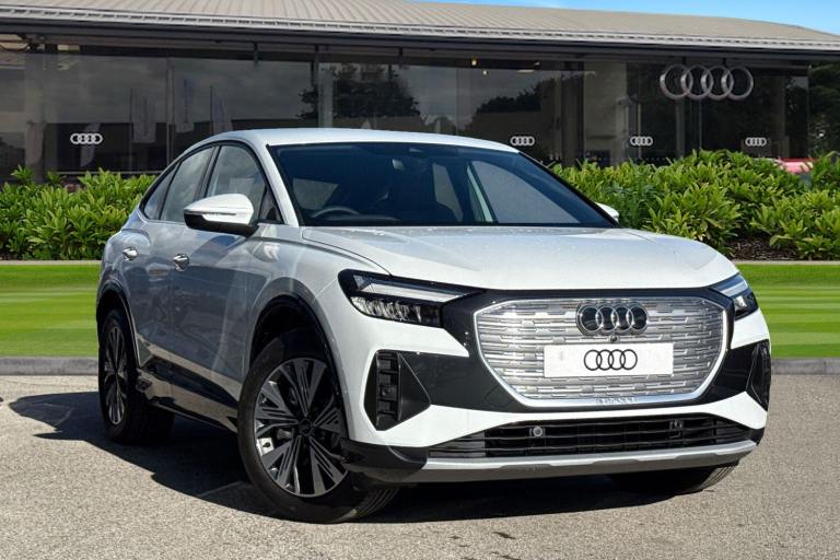 2025 Audi Q4 e-tron 55 Sport Sportback Auto quattro 5dr 82kWh SUV Electric Automatic