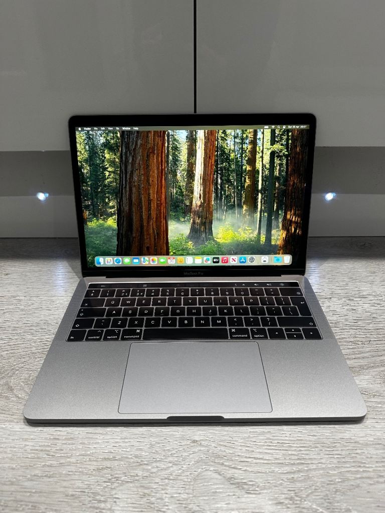 ✨  13” 2019 MacBook Pro - Outstanding Condition - 500GB Storage - Touch Bar - 8GB RAM - Ref 1