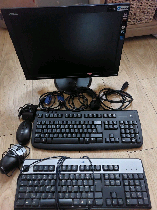 Monitor, 2x keyboards & mouse and leads