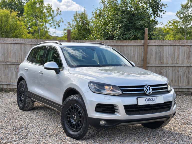 2011 Volkswagen Touareg 3.0TDI V6 Escape Auto Silver Overland Off Roader 4x4 FSH ESTATE Diesel Au...