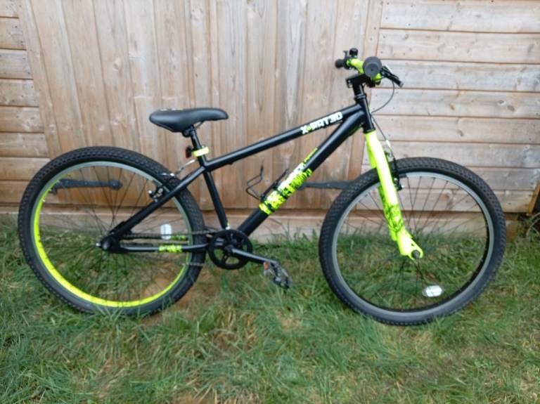 Dirt Jump Bike X Rated 3D Mesh 8-18 Years Age Excellent Condition Under A Year Old Black Green