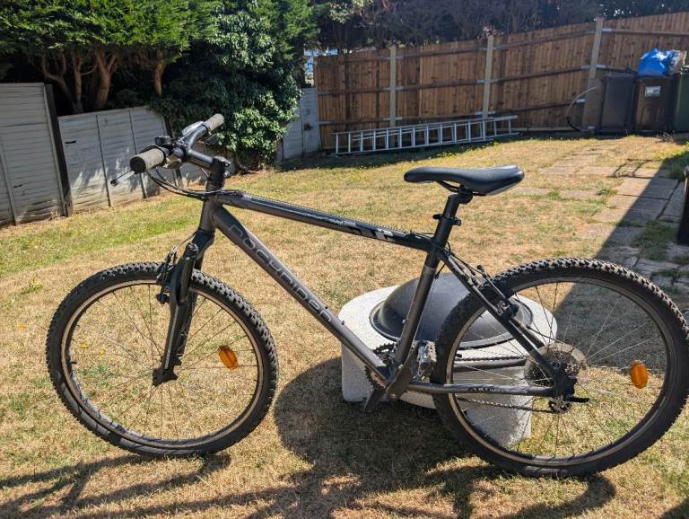 Good Condition Mountain Bike – Grey, Ready to Ride
