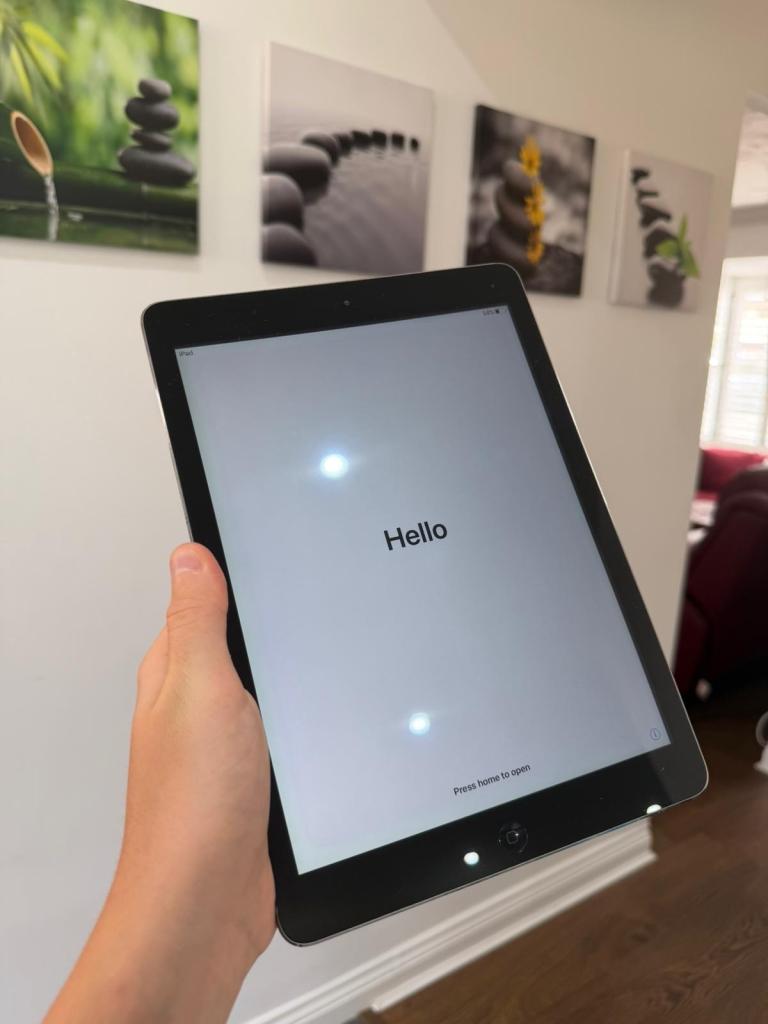 Apple iPad Air 1st Generation Space Grey 128GB