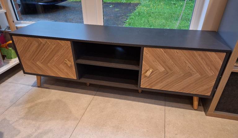 TV Unit For Sale