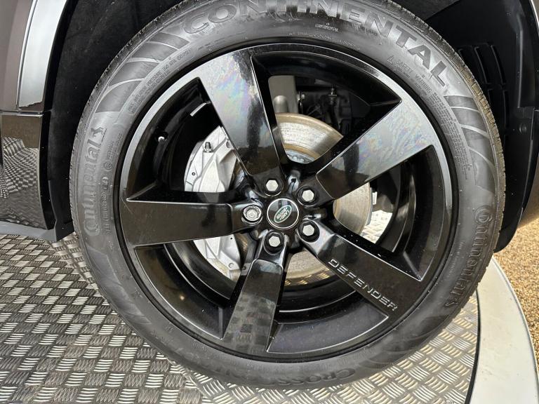 2025 Land Rover Defender 90 3.0 D350 MHEV X-Dynamic HSE Hard Top SUV Auto 4WD SWB Euro 6 (s/s) 3d...