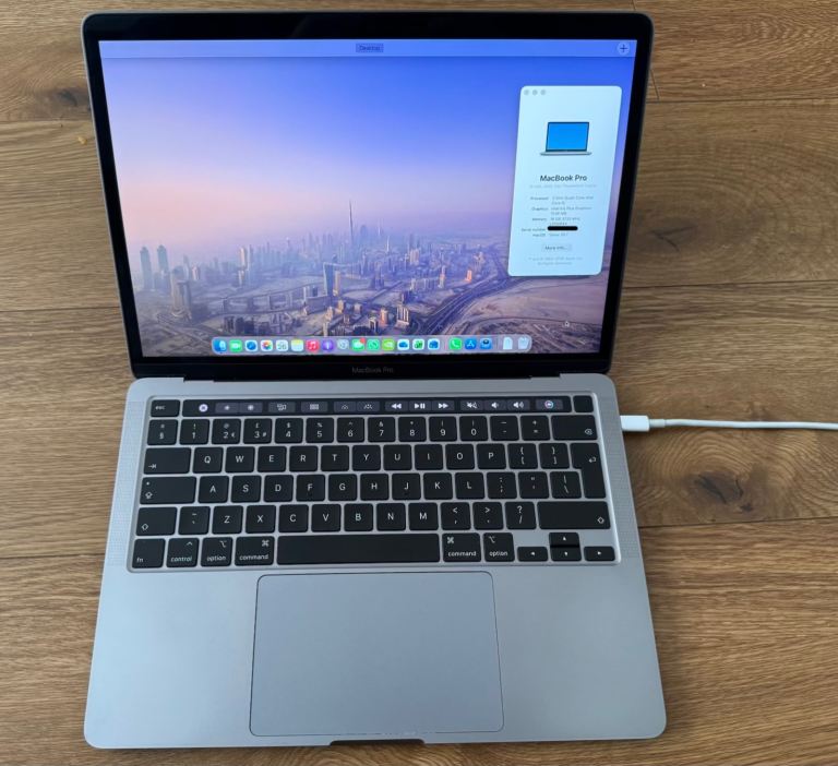 Apple MacBook Pro 13-inch 2020 - Intel i5, 16GB RAM, 512GB SSD
