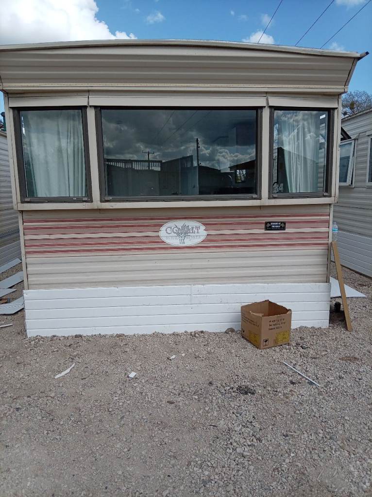 Static caravan for rent 