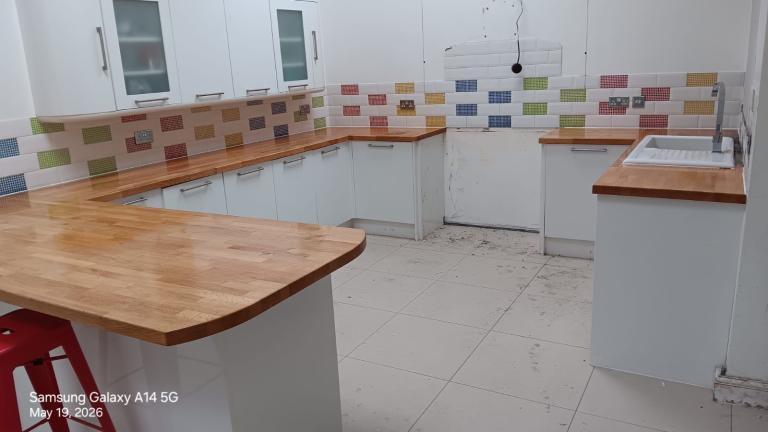KITCHEN FOR SALE - UNITS + SOLID OAK KITCHEN WORKTOPS