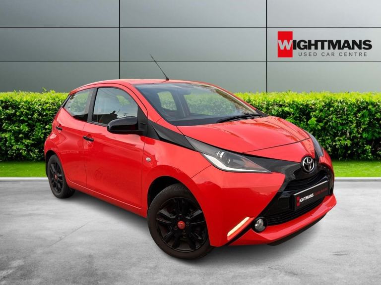 TOYOTA AYGO 1.0 VVT-i x-cite 2015