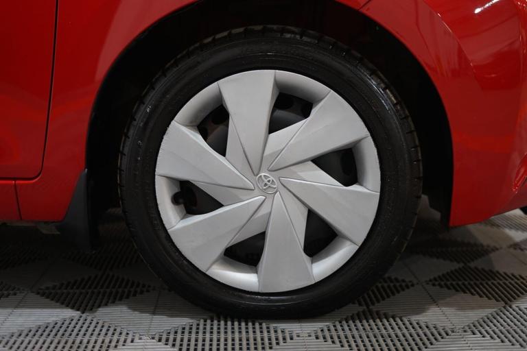 2015 Toyota AYGO 1.0 VVT-i x-play Euro 5 5dr Euro 5 HATCHBACK Petrol Manual