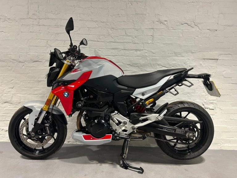 70/2020 BMW F 900 R SE - 6691 MILES