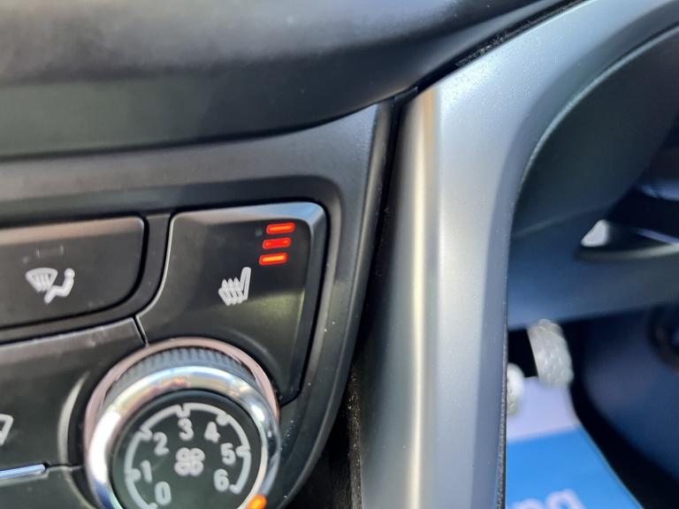 VAUXHALL ZAFIRA TOURER 1.4 i Turbo SRi Nav Black Manual Petrol 2017