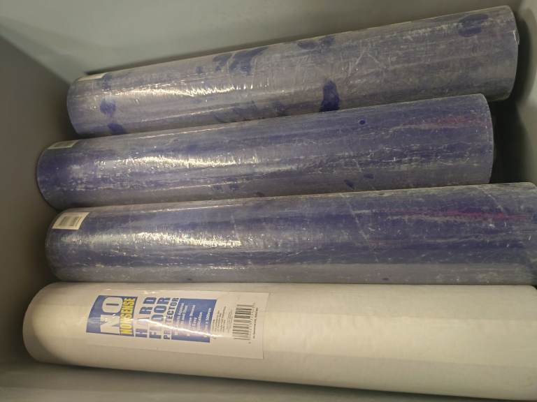 8 rolls of protective floor 