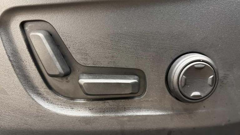 2025 Volvo EC40 Twin Motor 82kWh Plus SUV 5dr Electric Auto AWD (408 ps) ESTATE Electric Automatic