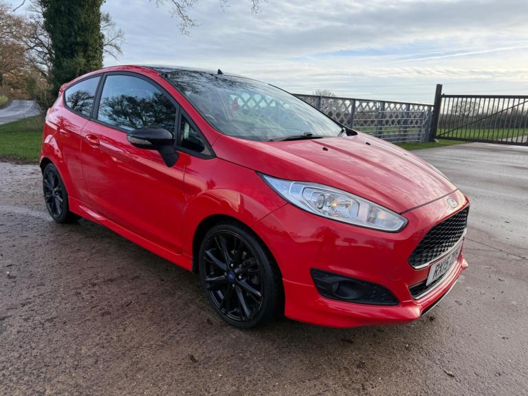 2015 Ford Fiesta 1.0 EcoBoost 140 Zetec S Red 3dr HATCHBACK PETROL Manual