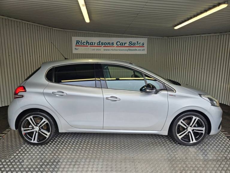 2016 Peugeot 208 1.6 BlueHDi GT Line Hatchback 5dr Diesel Manual Euro 6 (100 ps) Hatchback Diesel...