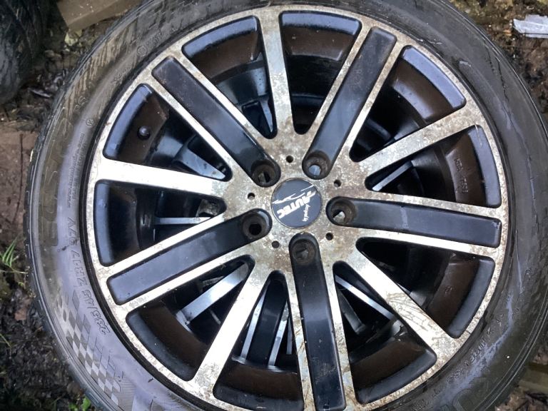 Wheels and tyre from VW T4