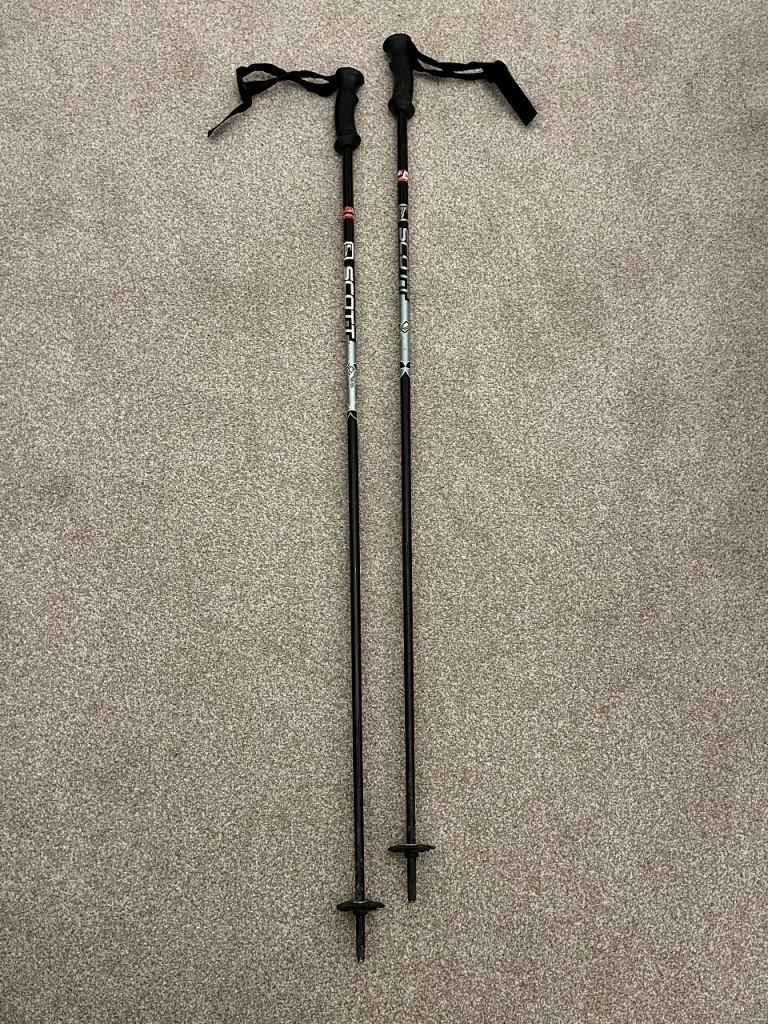 Scott 125cm ski poles