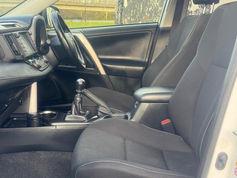 2017 Toyota RAV4 2.0 D-4D Business Edition TSS 5dr 2WD ESTATE DIESEL Manual