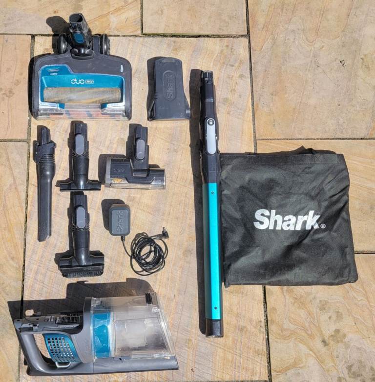 Shark cordless vacuum cleaner 