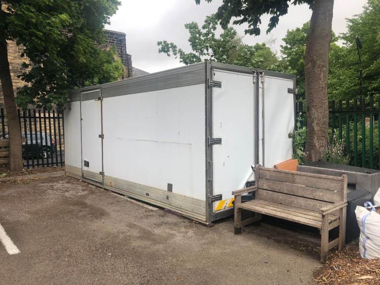 Lorry body Free To Take 