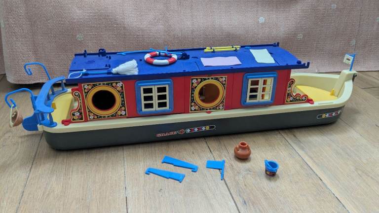 SYLVANIAN FAMILIES GRACE WATERSIDE CANAL BOAT