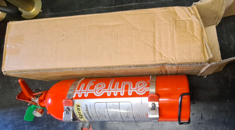 Lifeline 2.4ltr hand held fire extinguishers