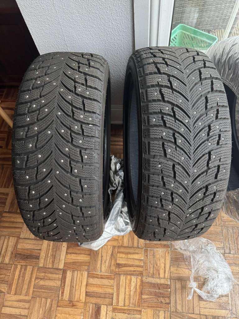 Gripmax Suregrip Pro Ice 235/45R19 
