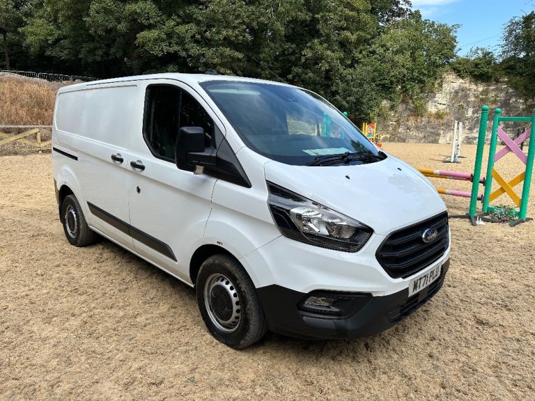 Transit custom twin side doors , extensive service history only £6895 no vat
