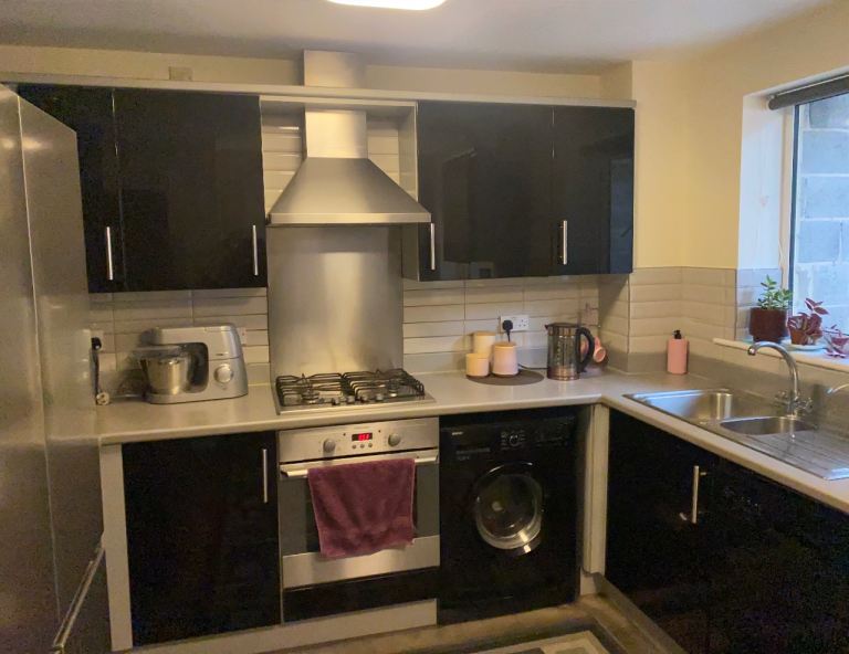 Kitchen units with oven , hood and hob