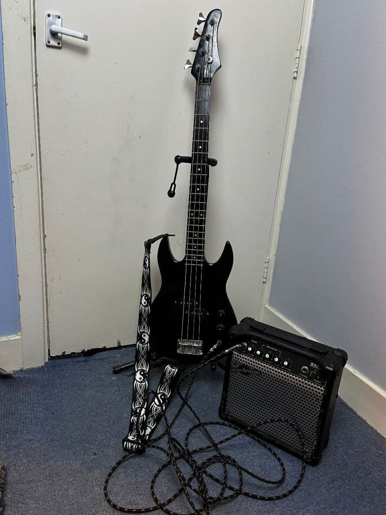 Hohner Baron Bass LX200B 1990's Short Scale P-Bass WITH BASS AMP