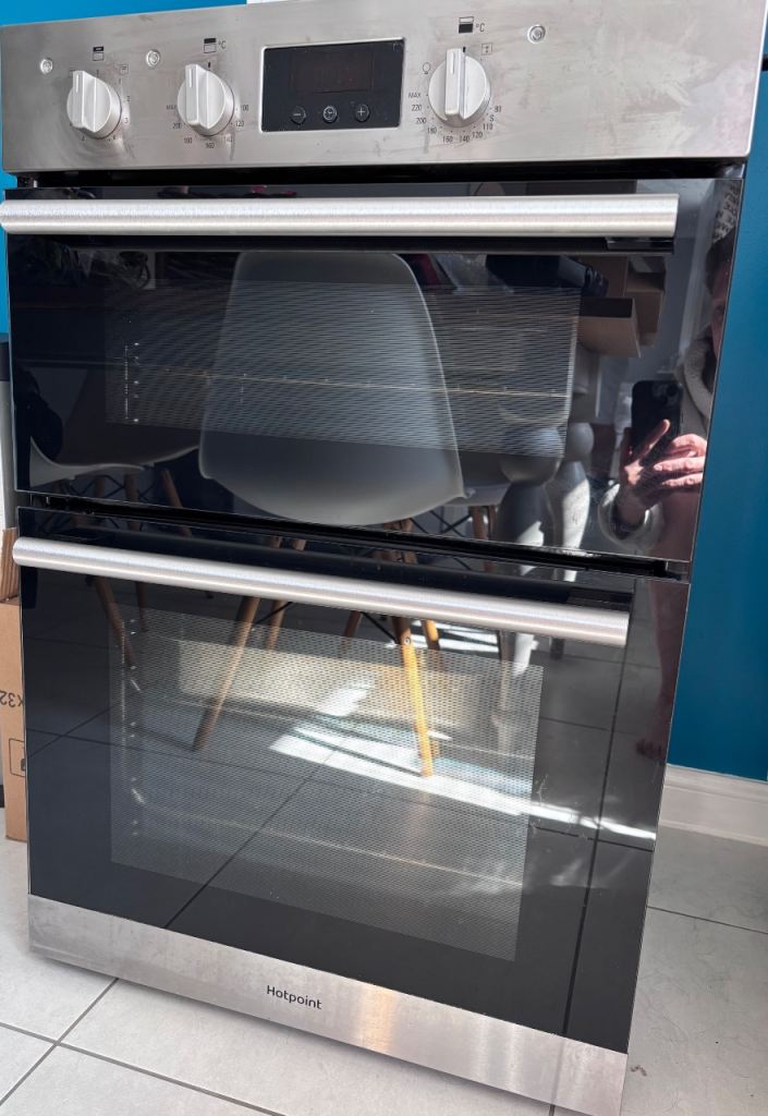 Hotpoint integrated double oven and grill