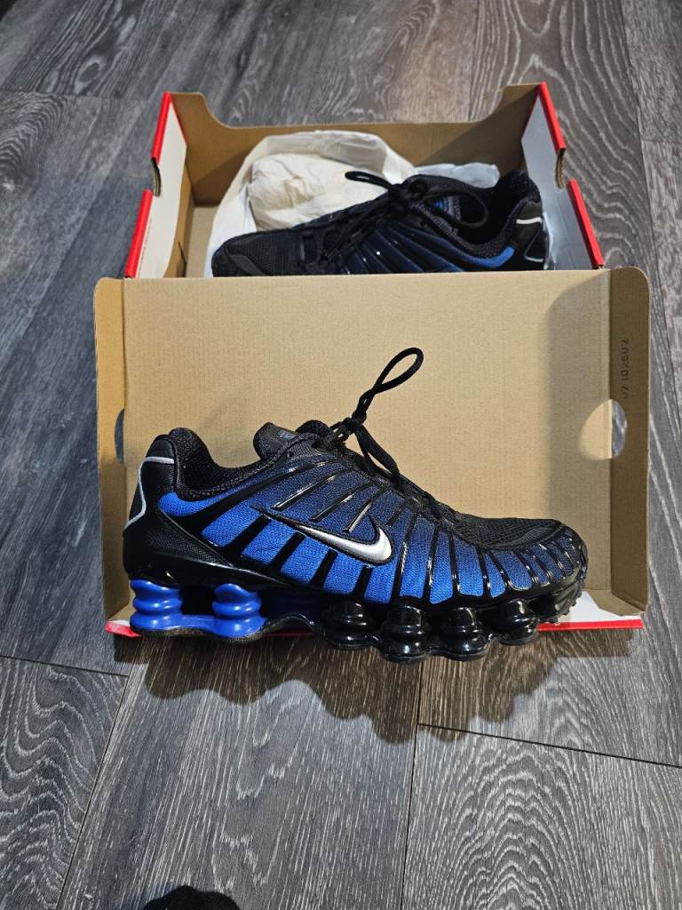 Size 7 nike shox tl trainers 