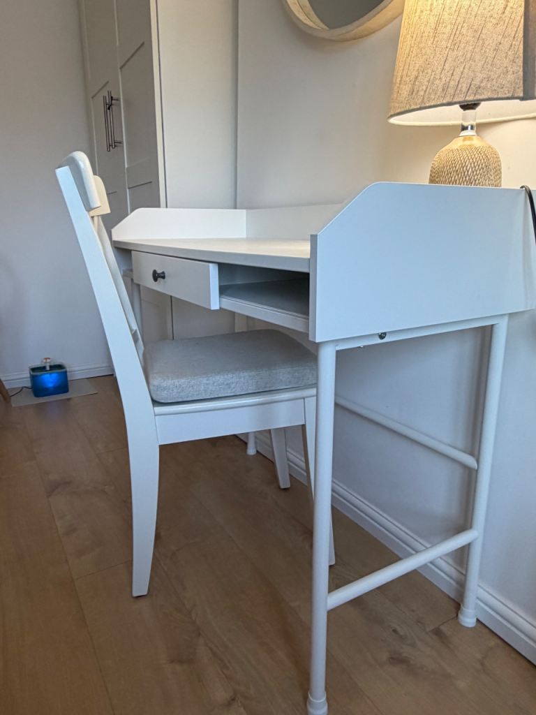 Study desk and chair 