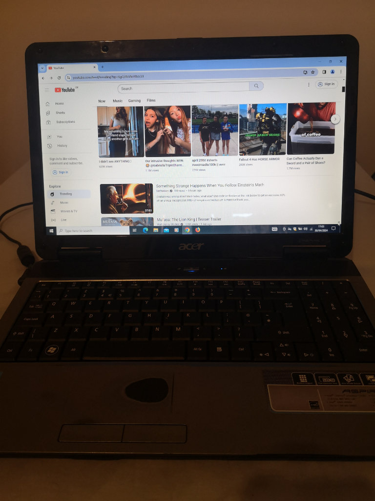 Acer Laptop on latest Windows 10 Pro.