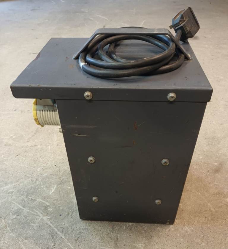 3kVa Heavy Duty Defender Transformer - 240v to 110v - in very good condition